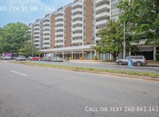 700 7th St SW APT 143, Washington, DC 20024