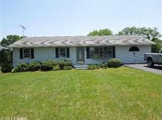 606 Montmorency Dr, Bunker Hill, WV 25413