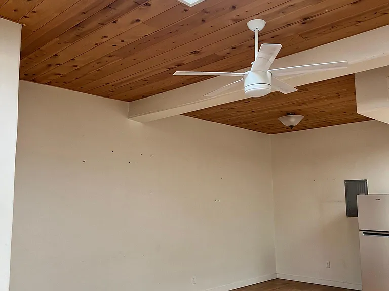 4540 N 44th St #18 — Photo 11
