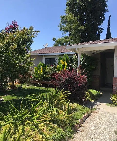 2961 Tobin Dr — Photo 2