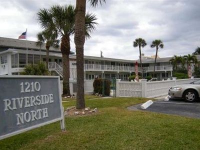 1210 N Riverside Dr APT 204, Pompano Beach, FL, 33062
