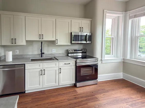 401 8th St NE #2, Washington, DC 20002