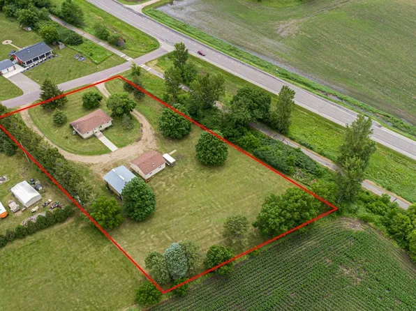 5433 Elkton Trl, Faribault, MN 55021