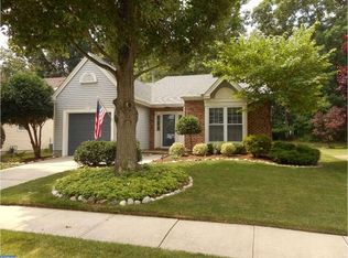 933 Larkspur Pl S, Mount Laurel, NJ 08054