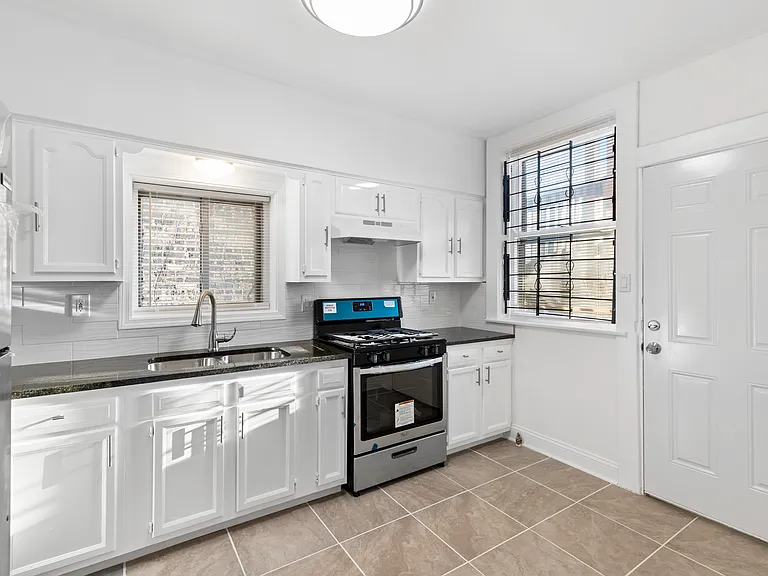8030 S Justine St #2 — Photo 3
