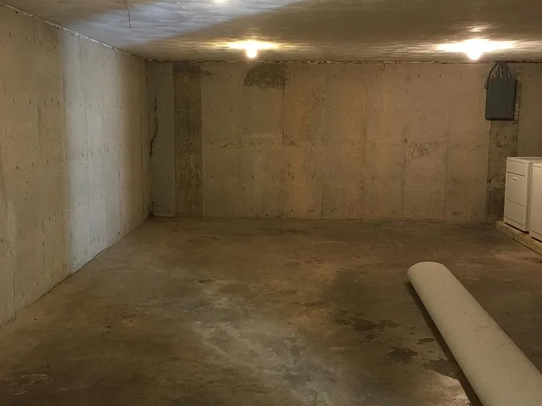 Huge Garage for Car and Extra Storage