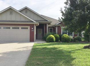 2300 Nottoway Dr, Columbia, MO 65203