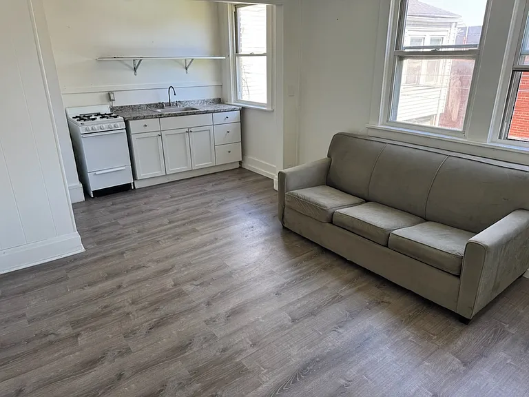 3223 Main St #1 — Photo 3