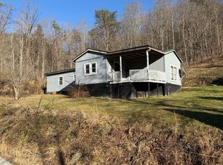 1846 Hatchers Creek Rd, Stanton, KY 40380