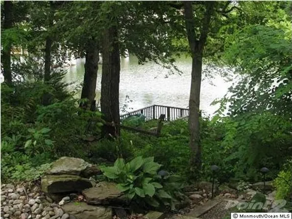 97 Broad St, Matawan, NJ 07747