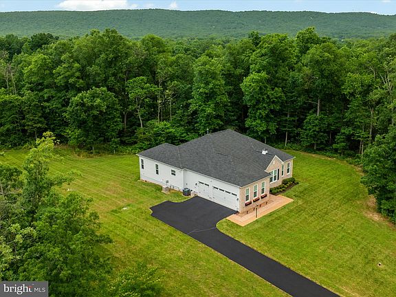 3rd image of 15389 Bull Run Estates Dr