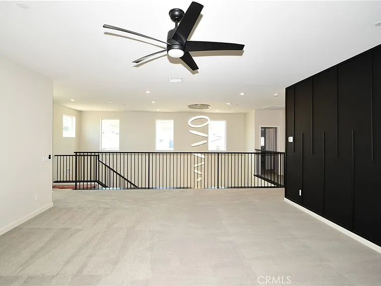 15743 Butterfly Dr — Photo 23