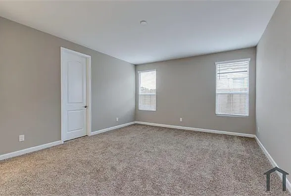 8315 S 45th Ave — Photo 6