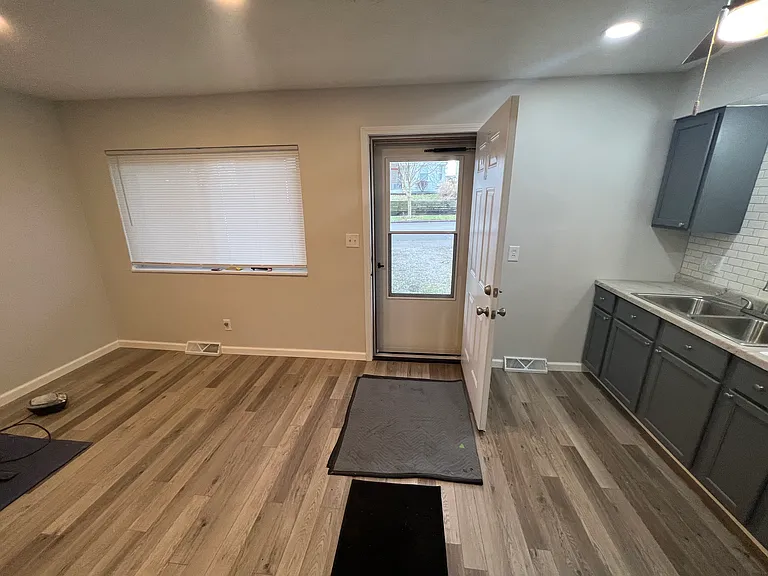 887 Florida Ave #887 — Photo 3