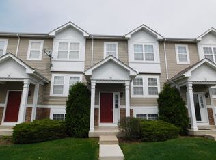 36 W Big Horn Dr, Hainesville, IL 60073