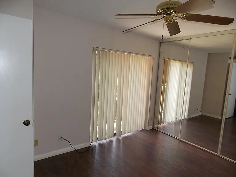 2nd Bedroom & Balcony