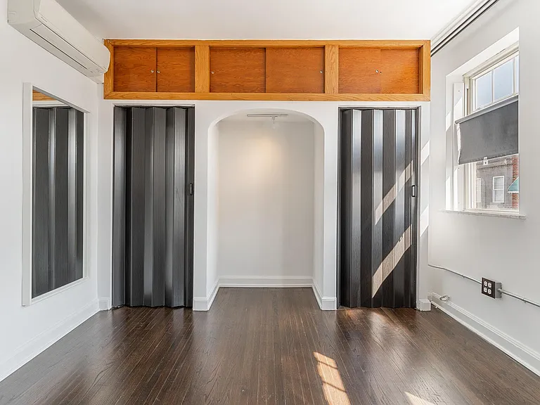 2552 S Sartain St — Photo 26