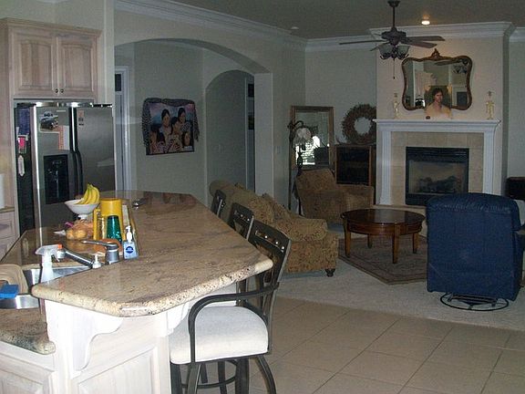 3rd image of 1895 Lakeside Dr