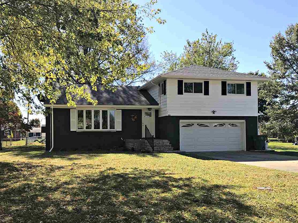 1st image of 625 E Tulip Ln