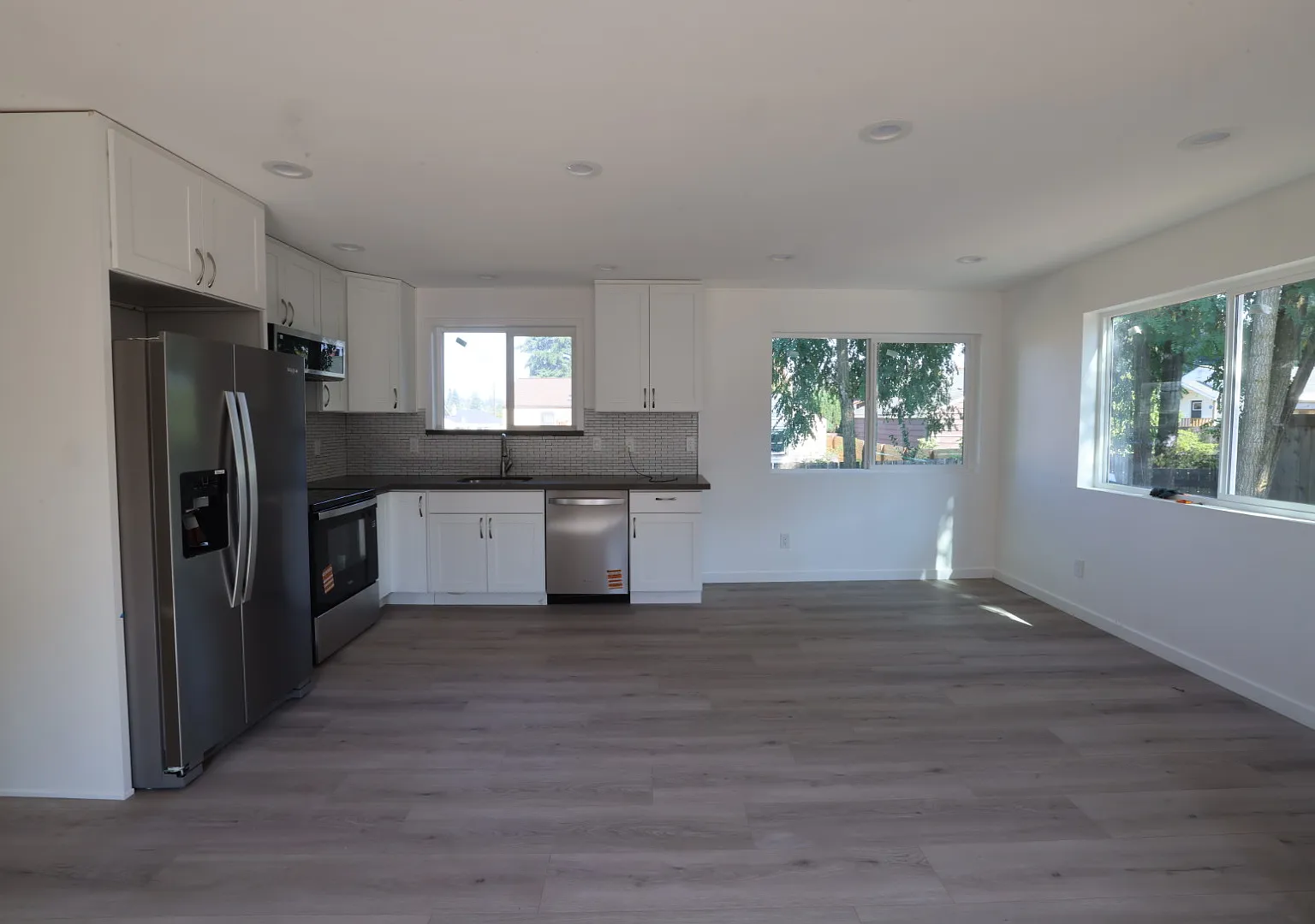 2 bed, 800 sqft, $2,350 — Photo 3