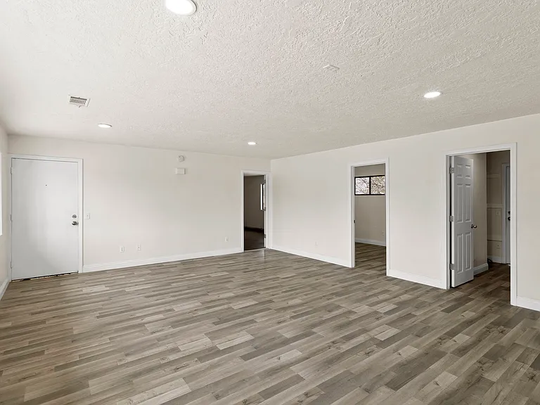 7349 Jenkins Ave — Photo 17