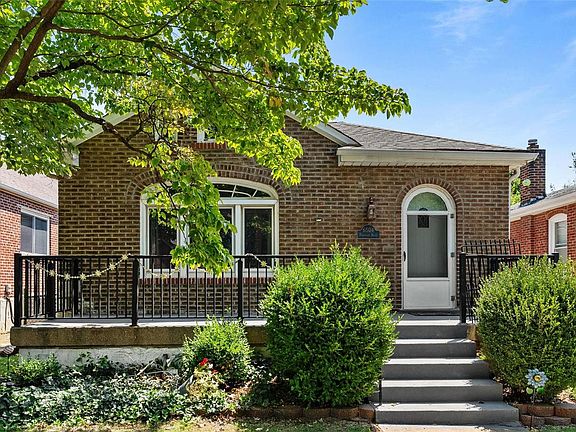 2nd image of 6504 Parkwood Pl