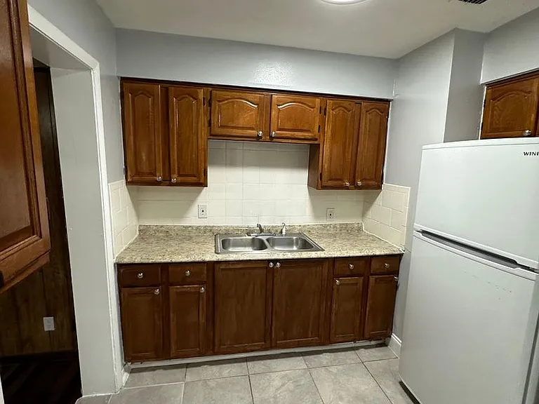 4020 Canal St — Photo 27