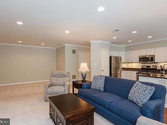 5th image of 12000 Tralee Rd Unit 201