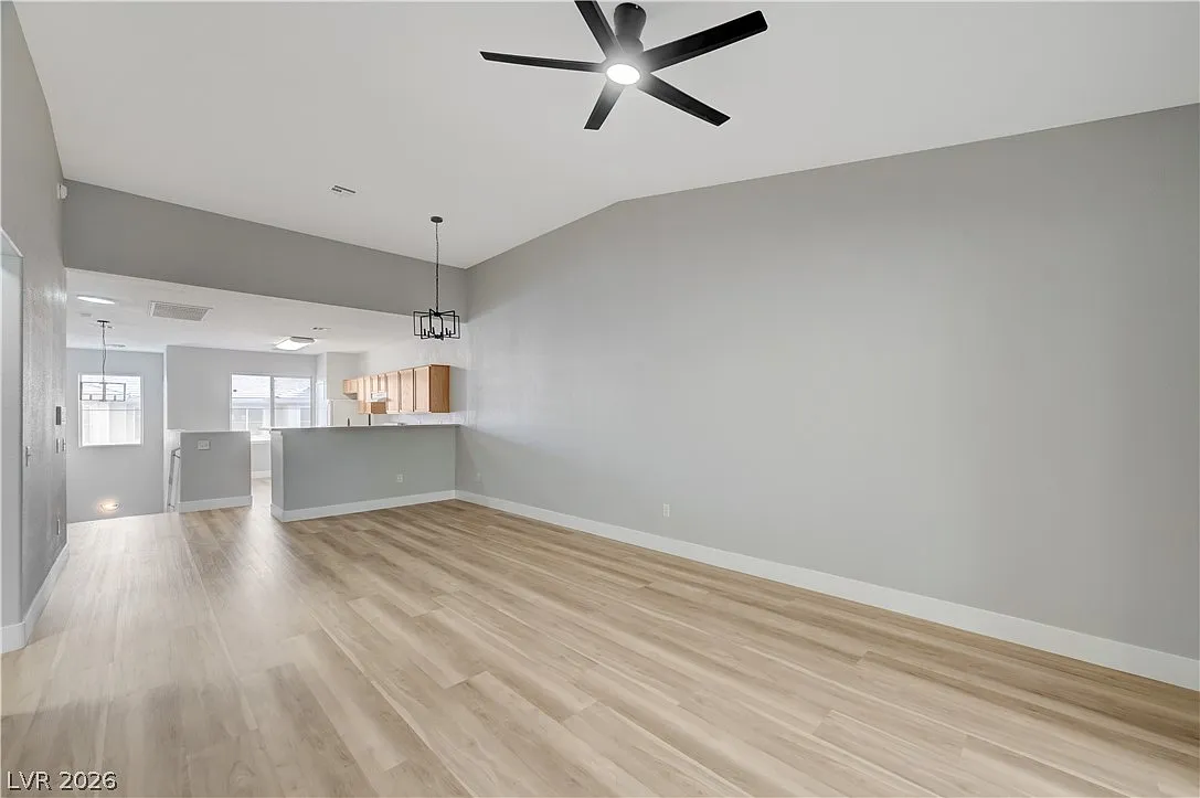 2 bed, 2.0 bath, 1282 sqft, $2,100 — Photo 4