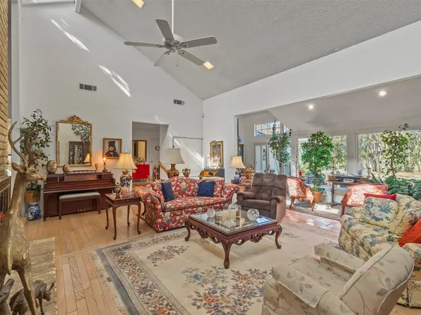 5207 Northmoor Dr, Dallas, TX 75229