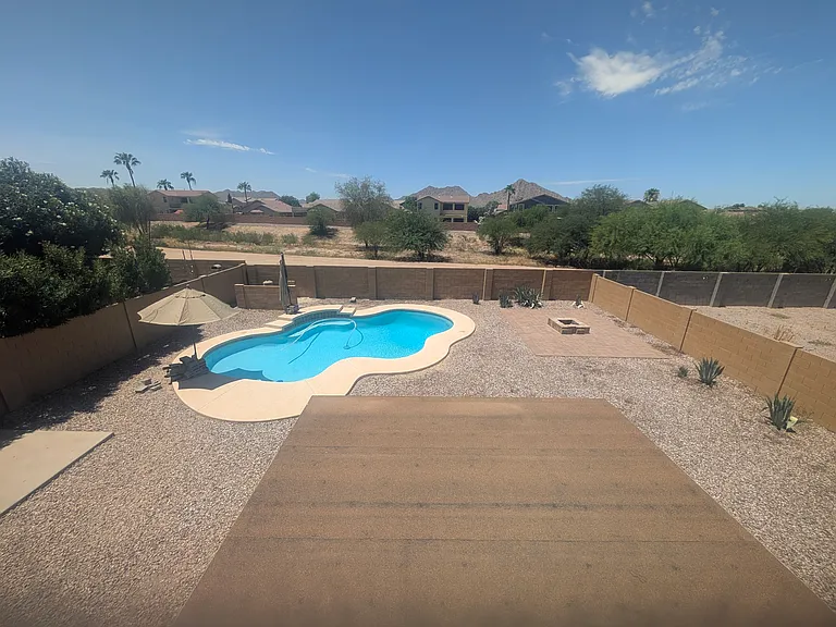 32890 N Cherry Creek Rd — Photo 2
