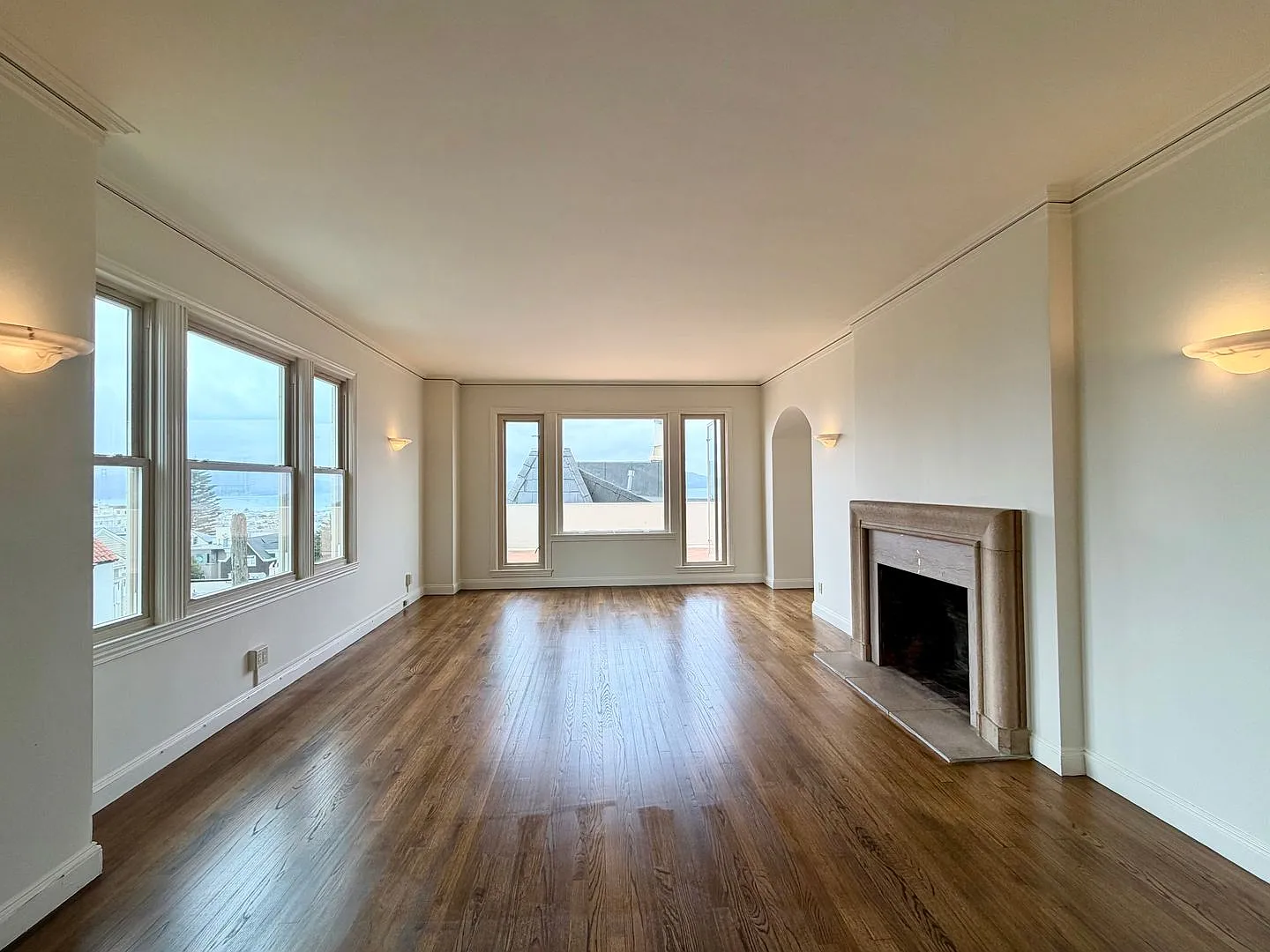 2090 Broadway Street — Photo 1