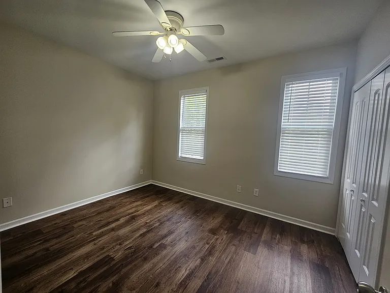 959 Downey Branch Ln — Photo 9