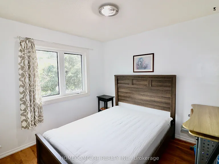 12 Banbury Ct — Photo 31
