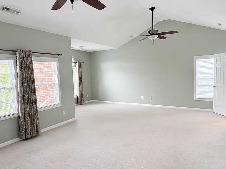 1109 Somers Dr — Photo 16