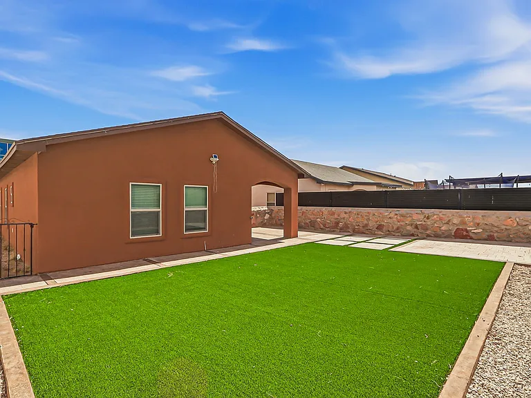14925 Tierra Mirage Ave — Photo 30