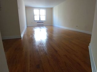 10510 62nd Rd APT 4E, Forest Hills, NY 11375