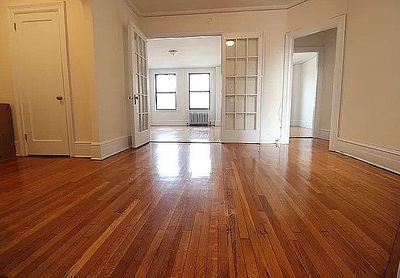 2nd image of 124 W 72nd St APT 8C