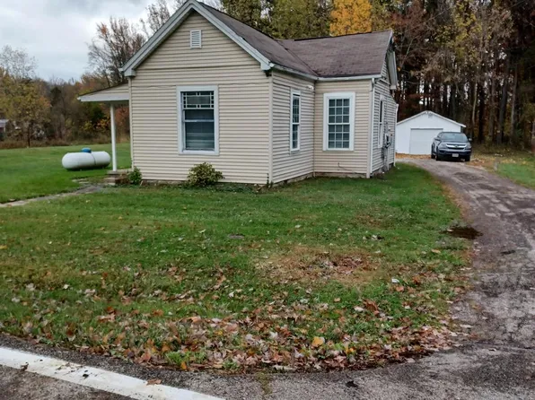 2504 Bantam Rd, Bethel, OH 45106