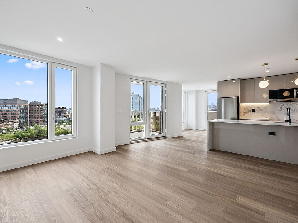1st image of 16 West St #1030