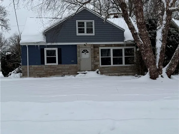 4948 Anderson Rd, Lyndhurst, OH 44124