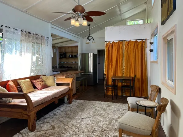 (undisclosed Address), Makawao, HI 96768