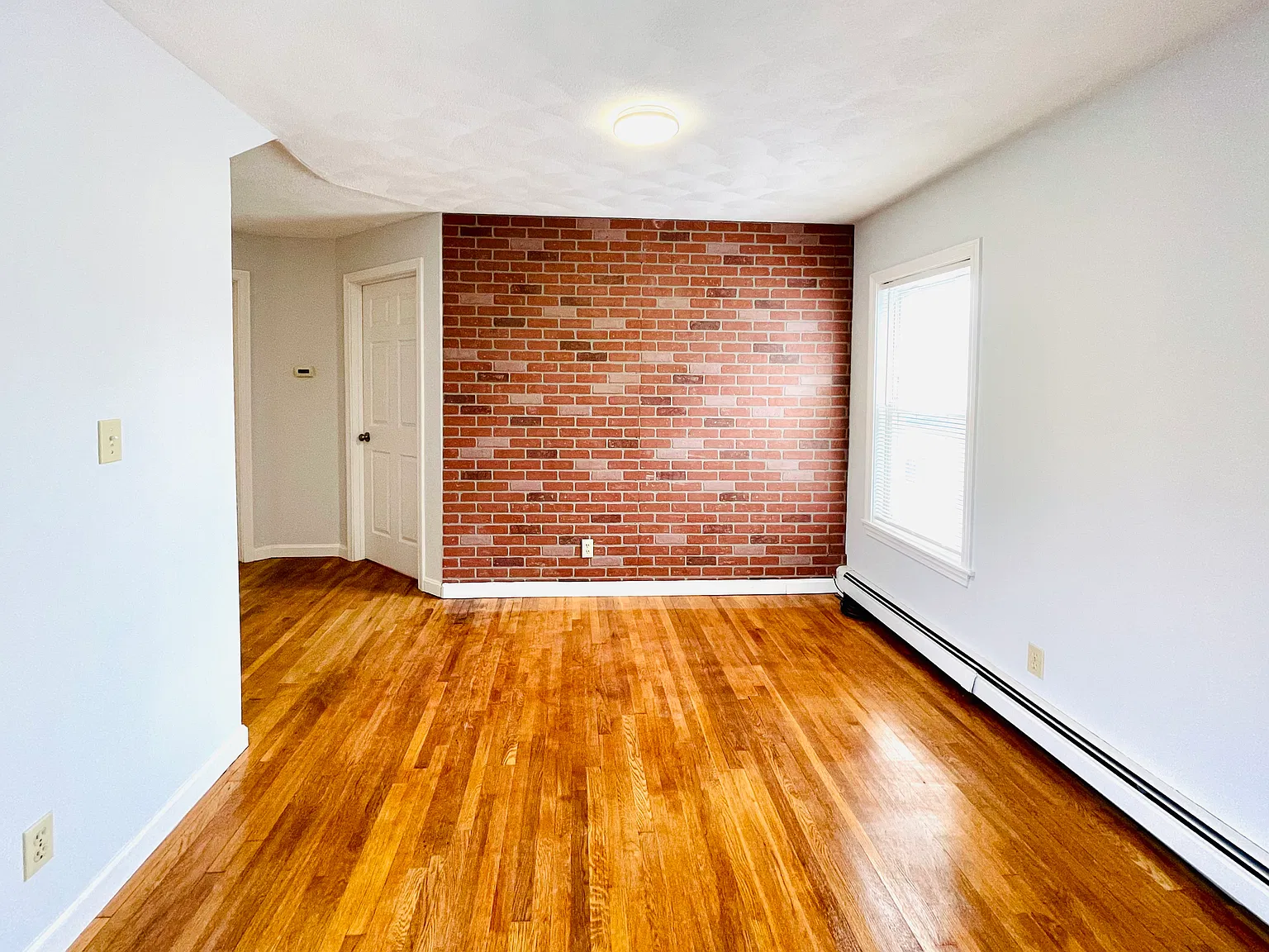 4 bed, $4,000 — Photo 3