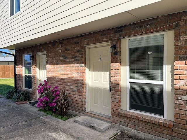 1st image of 1432 Hickory Ave APT C