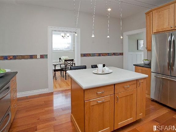 5th image of 11 Bennington St