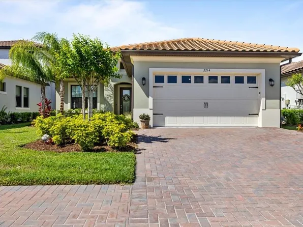 2214 5th St E, Palmetto, FL 34221