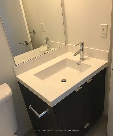 10 York St #1412 — Photo 7