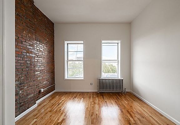 4th image of 326 21st St APT 4