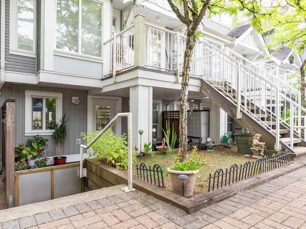 7370 Stride Ave #22, Burnaby, BC V3N 5E6
