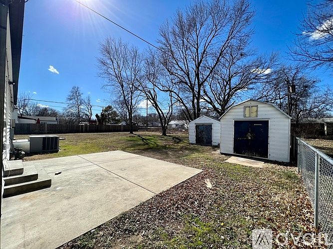 2nd image of 2023 N Woodrow Ave